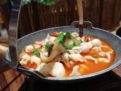 -老滇山寨•云南特色菜•地方菜•民族风情歌舞表演(金碧店)