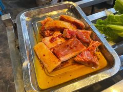小猪儿肉-胡四哥特色火盆烧烤(一分店)