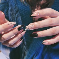 -HUII NAIL绘京美甲美睫会馆