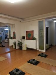 -瑜舍瑜伽连锁教室