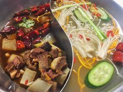 招牌卤味牛杂锅-喜悦小串丹东小黄牛海鲜烧烤大排档(民主广场店)