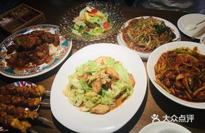 Shredded Cabbage Stir-fried with Crispy Flatbread