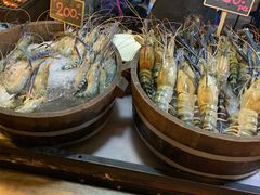-席娜卡琳火车铁道夜市