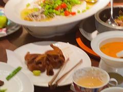 龙虾汤过桥花胶肚-海派悦庭·海胆烧麦·新融合菜(凯德广场店)