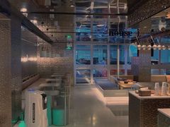 -舍居智能酒店(深圳宝安翻身地铁站店)