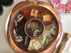 -滇釜火锅·能喝汤的火锅(车公庄店)