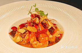 Spanish Garlic Oil-Stewed Shrimp