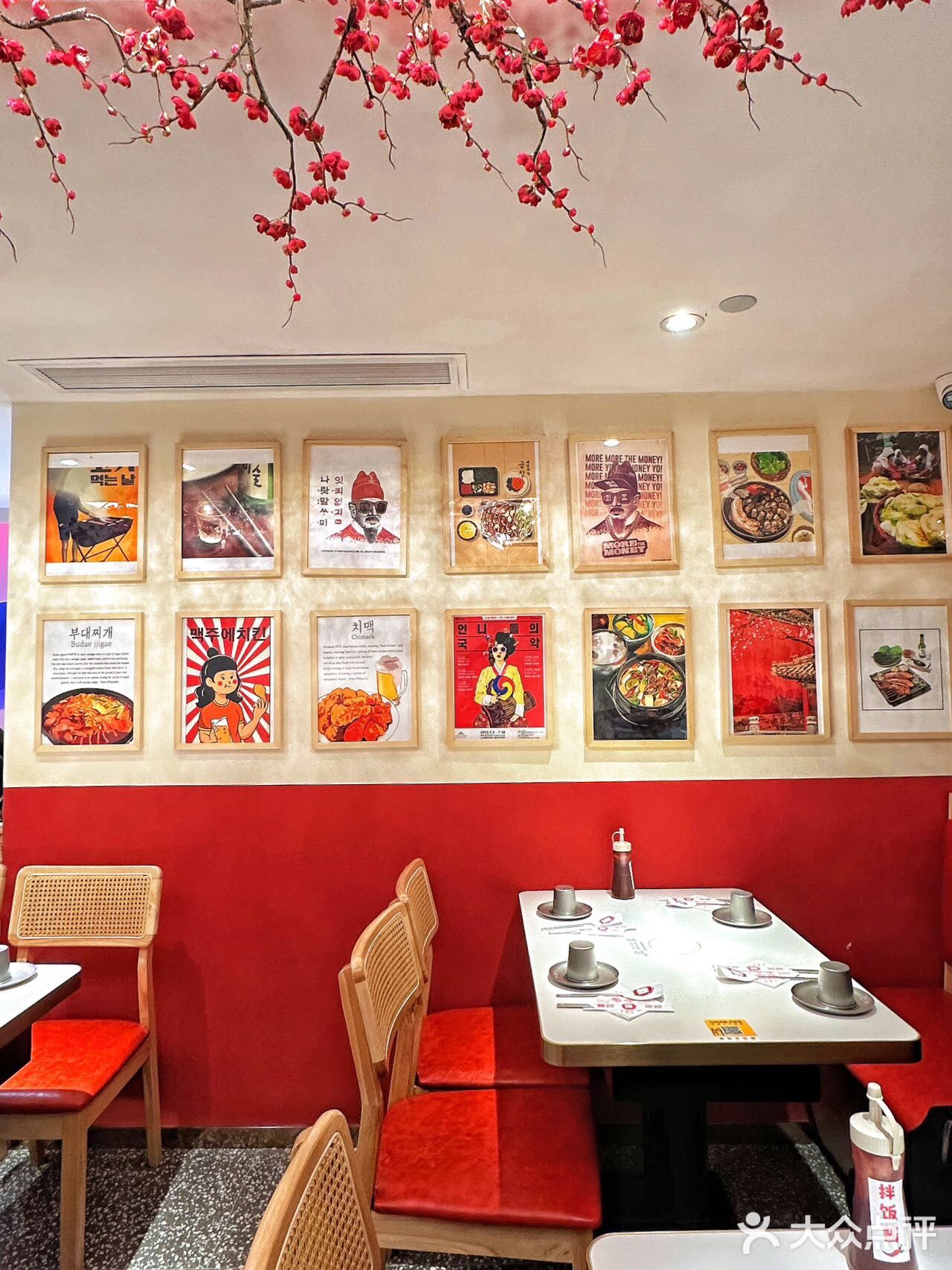 缺点：在广州才有‼️冲着UFO火锅可以N刷