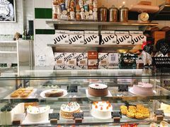 面包甜点陈列柜-Juicy Bakery(瑞景店)