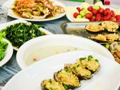 -覃记海鲜美食餐厅