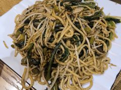 -牛八宝桂林米粉(八里庄店)