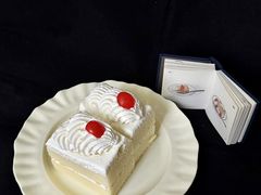 -红宝石·鲜奶小方·海派西点房(南丹店)