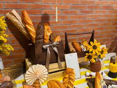 -潮一不贰·法式甜品·生日蛋糕·西式简餐(外滩店)