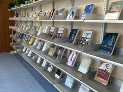 -无奔眼镜·蔡司·依视路授权店(马家堡店)