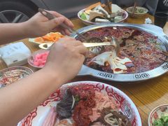 -馋虫重庆火锅(玉林南街店)