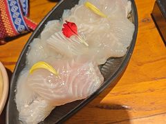 -老牌坊云南鱼豆花火锅(嵩山店)