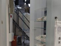 -福奈特洗衣洗鞋(宝华广场店)