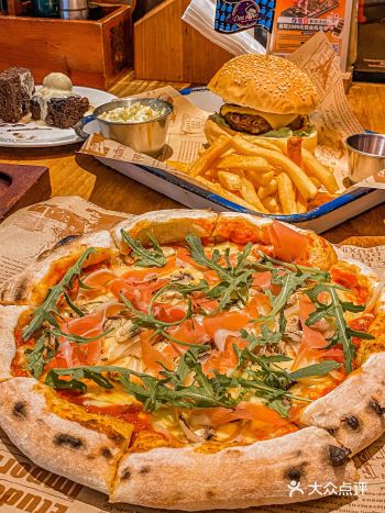 常驻三亚的外国友人都会聚餐的店️太有魅力了