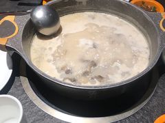 -煲宫猪肚鸡(昆山金鹰国际购物中心店)