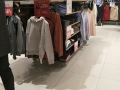 -优衣库(石家庄裕华万达广场店)
