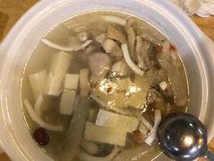 竹笙椰子鸡-龙泉人椰子鸡.糟粕醋.海南菜(三亚旗舰店)