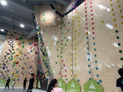 -ROCKPLUS攀岩馆(环宇城店)
