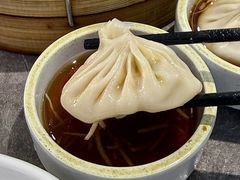 -莱莱小笼·乔艾