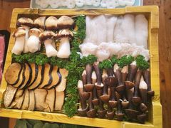 -慢丽江·云南野生菌土鸡锅(西山店)