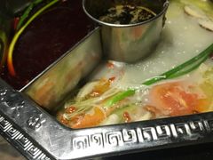 -佬土鹅肠火锅(中建大观店)