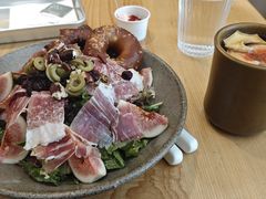 -WHEN PIGS FLY当猪飞