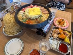 -WOW LUCKY创意韩料(龙阳广场店)