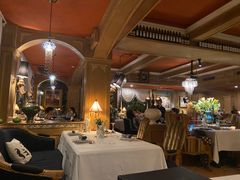 -火车头法国西餐厅