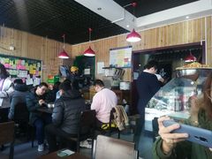 大堂-内蒙焖面大盆骨餐馆(山大路店)