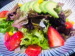 牛油果沙拉-多嘴超级肉蟹煲(中街恒隆故宫店)