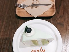 斑斓椰子奶油蛋糕-野路甜点铺(松柏路店)