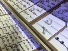 -泰康仰忠精品批发城