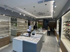 -视野联行眼镜·蔡司·尼康·授权优选门店(青浦宝龙店)