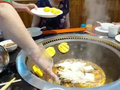 -袁小二大东北铁锅炖(吉祥村总部)