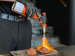 -铭牛烧肉·和牛海鲜自助(高新月牙湖店)