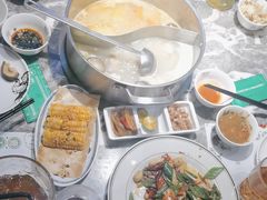 -禄婶鸡煲·打边炉