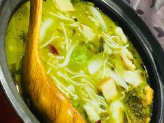 -周鱼小馆石锅酸菜鱼(活力汇店)