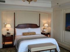 -广州富力丽思卡尔顿酒店