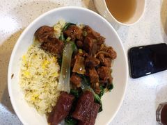 -新威港式茶餐厅(松岗天虹店)