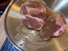 -臻牛烤肉