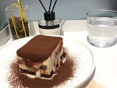 提拉米苏-YECLIP COFFEE黄色回形针咖啡