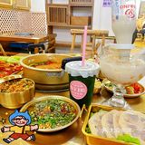 我双手点赞支持老板给阿姨加薪～说话幽默风趣