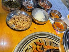 -老炉家木炭烤肉(长江国际店)