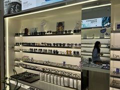 -视野联行眼镜·蔡司·尼康战略合作店(城西银泰店)