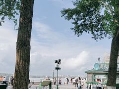 -人民防洪胜利纪念塔