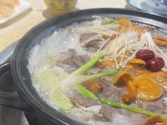 -九寨特色牦牛肉汤锅 羊肉汤锅